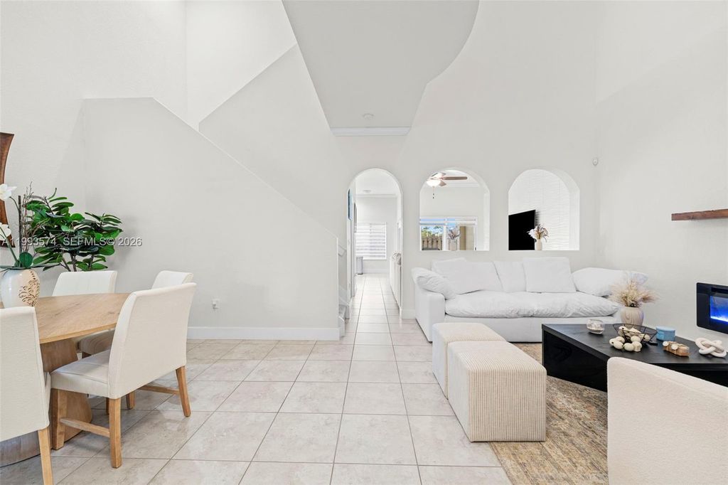 Photo of 2338 SE 16th Ter, Homestead, FL 33035 (MLS # A11993574)