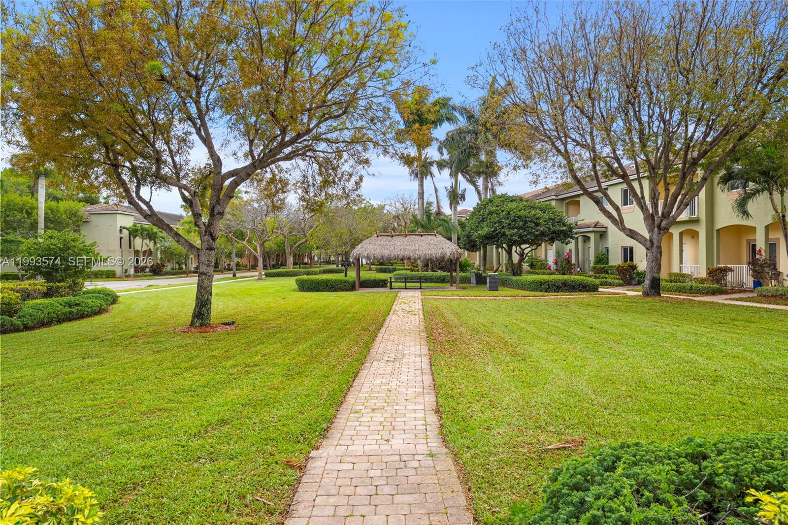 CALI GREENS - Residential