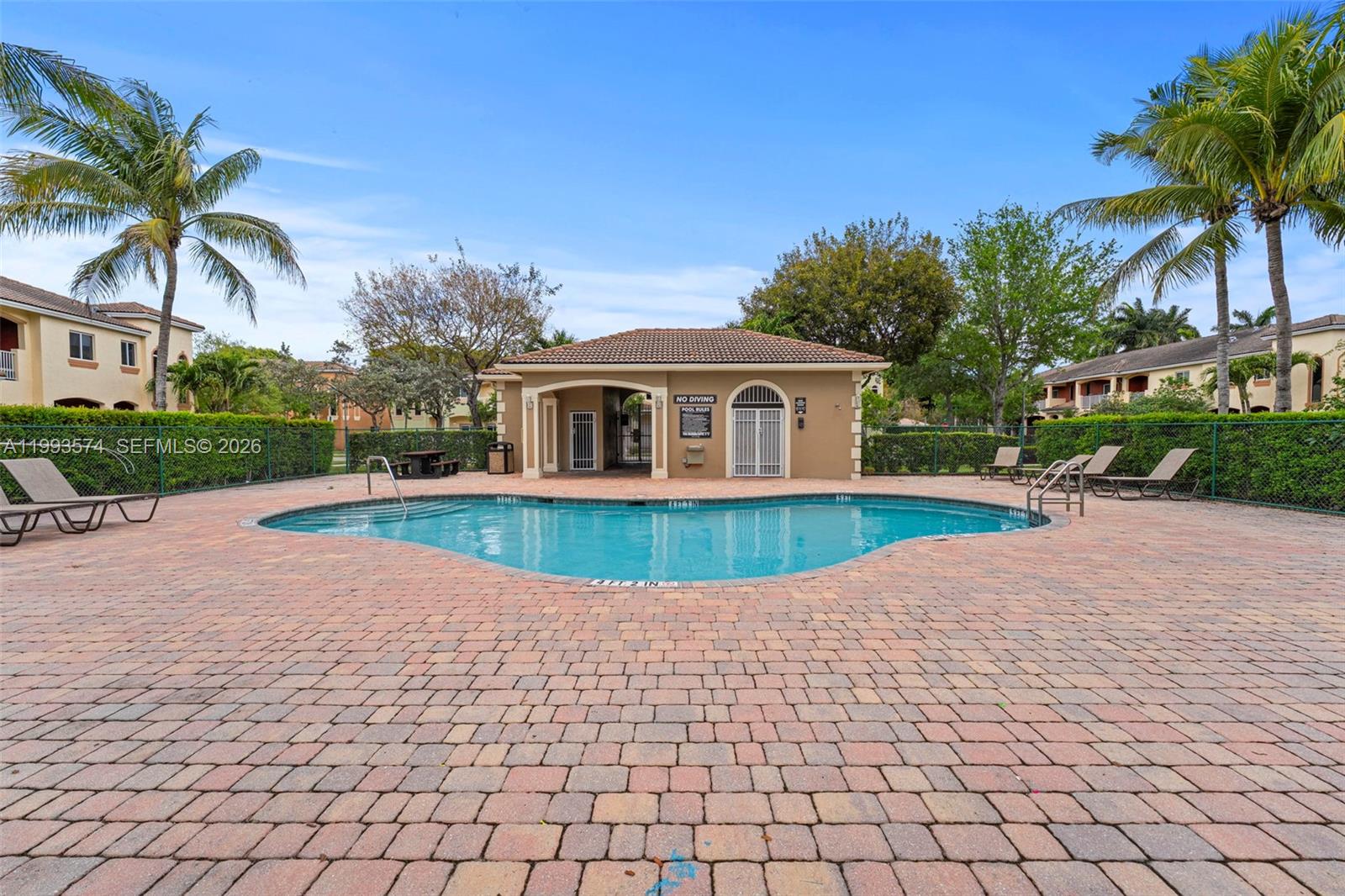 CALI GREENS - Residential