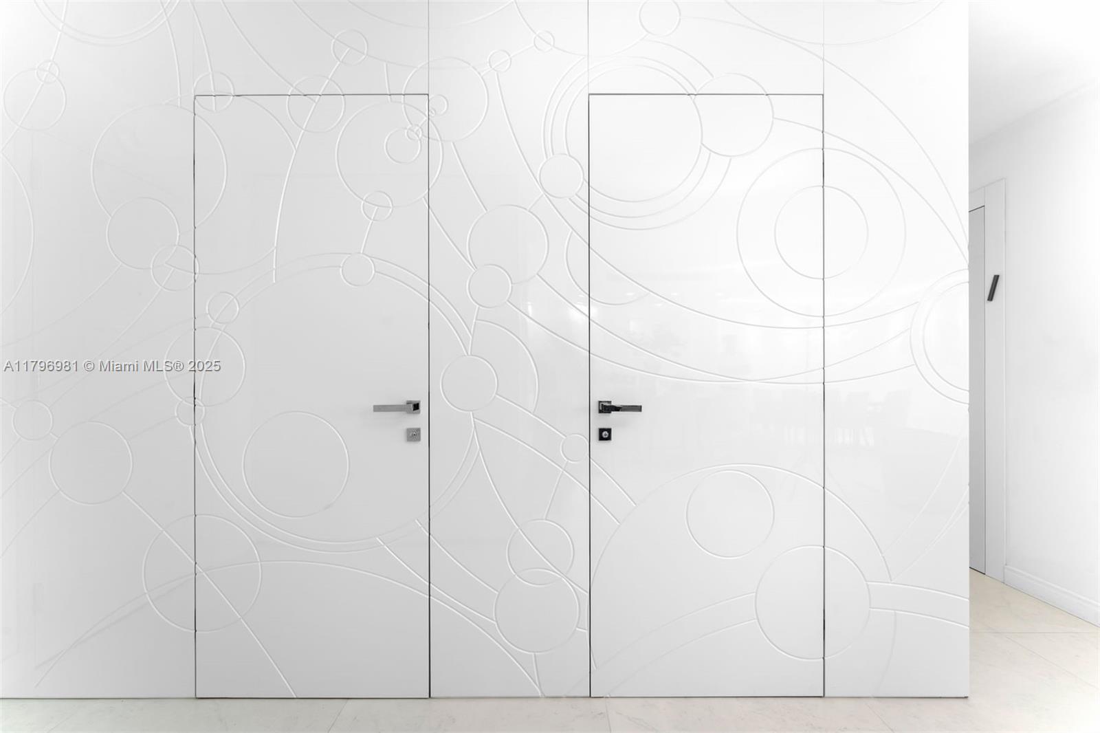 BALMORAL CONDO - Residential