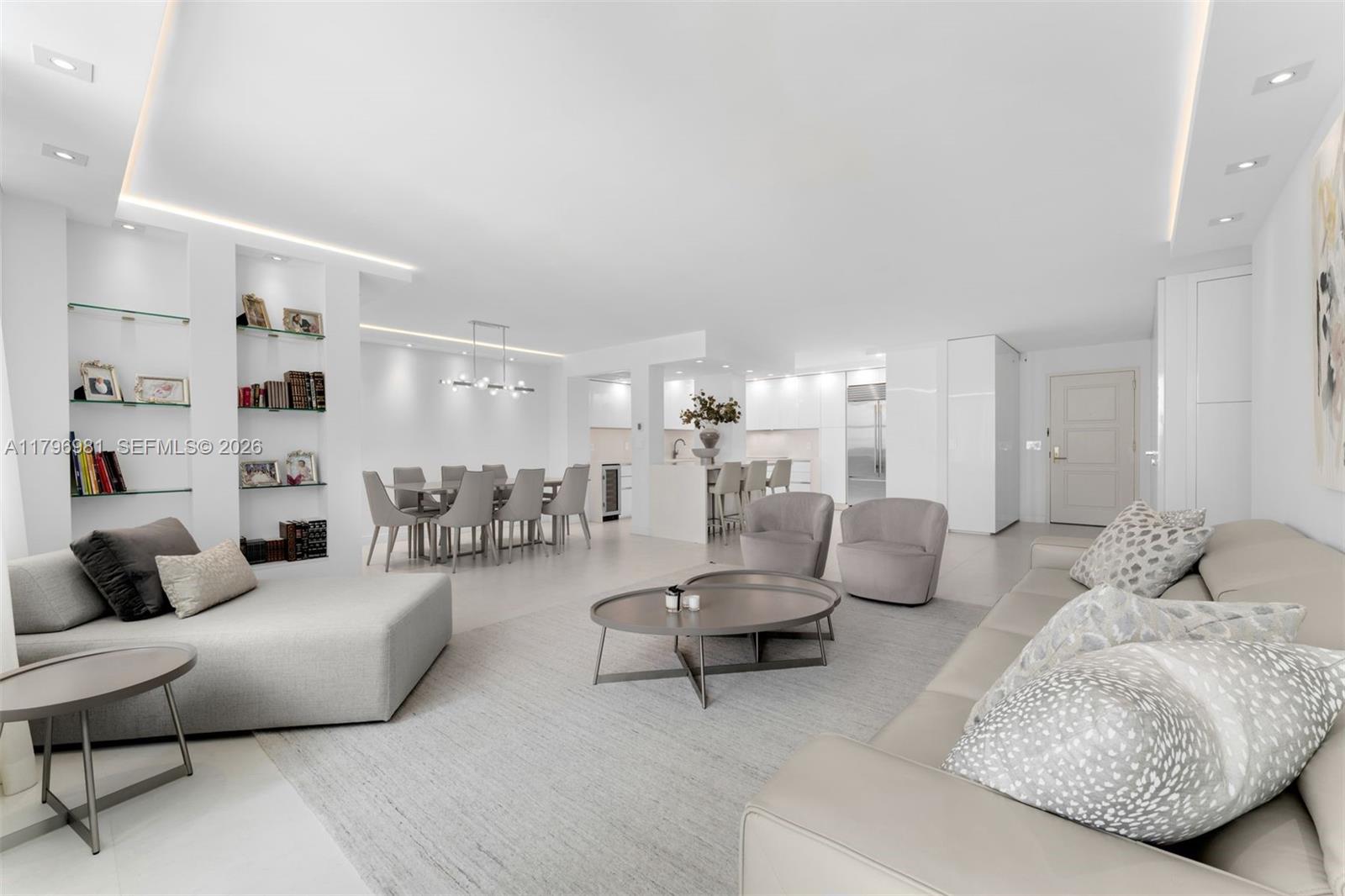 9801 Collins Ave 17P