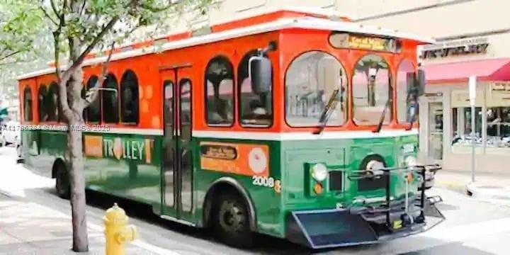 THE GRAND FKA VENETIA - Residential Lease