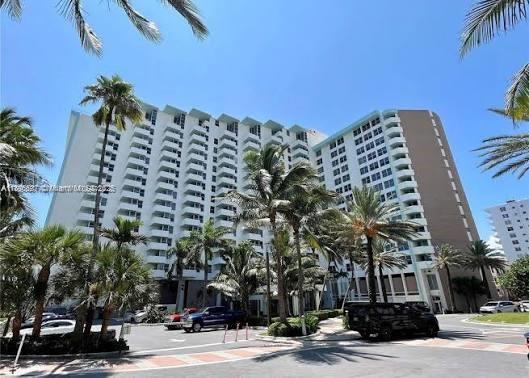 TRITON TOWER CONDO - Residential Lease