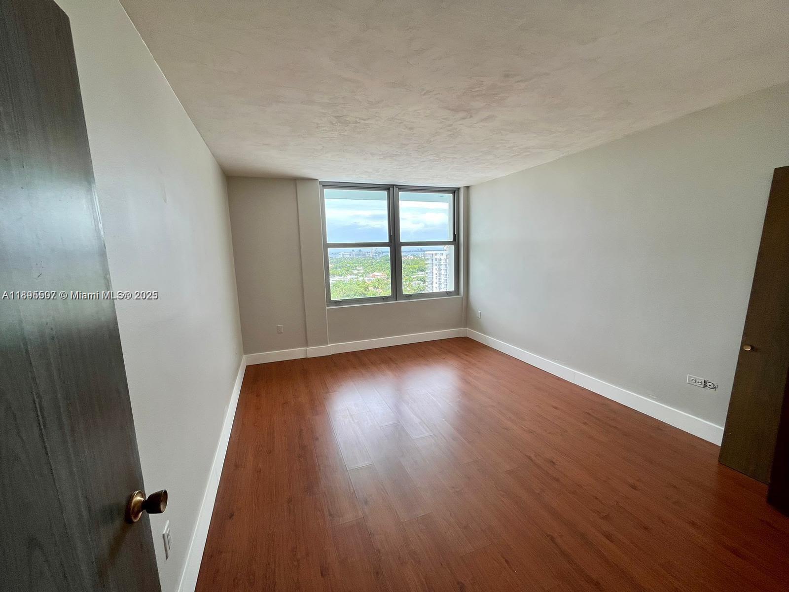 TRITON TOWER CONDO - Residential Lease
