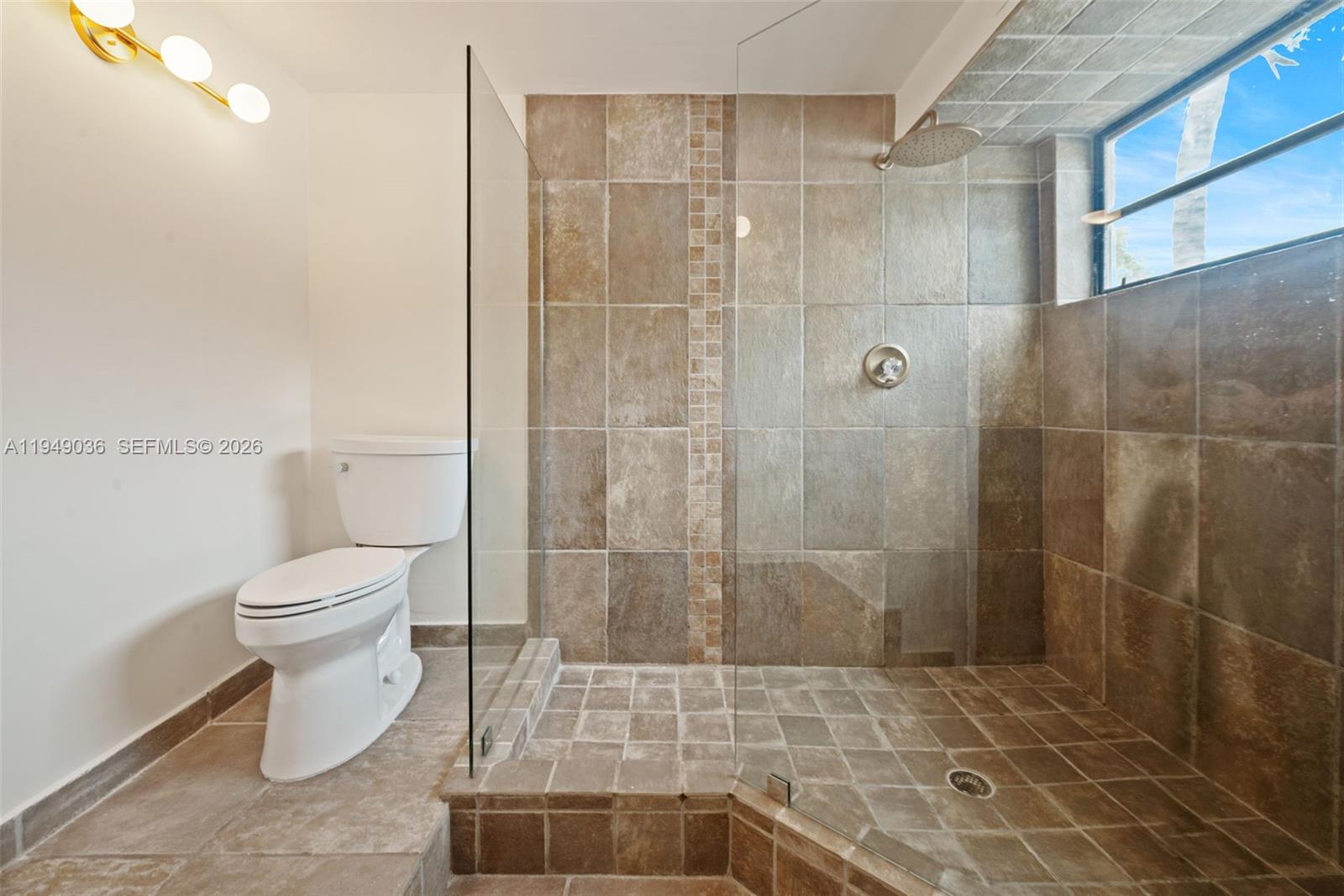 GROVE VILLAS CONDO - Residential