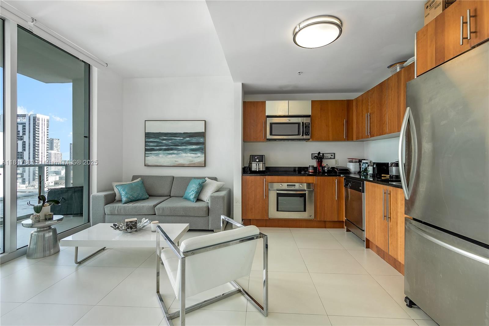 MET 1 CONDO - Residential Lease