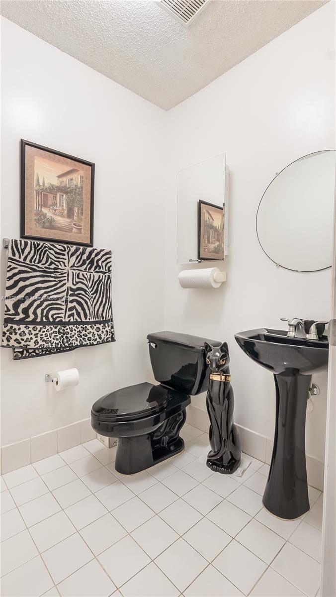 FLAMINGO ESTATES - Residential