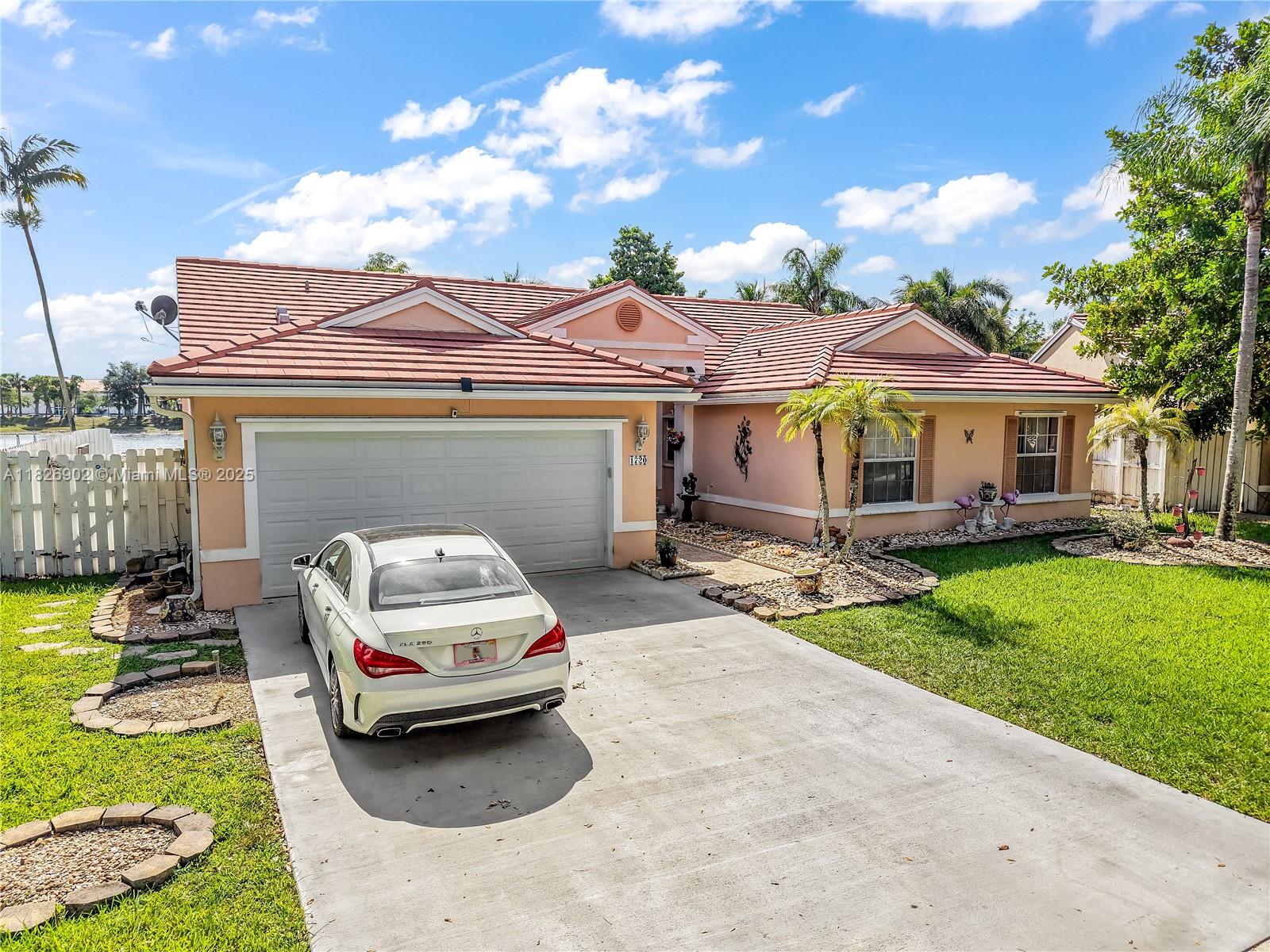 FLAMINGO ESTATES - Residential