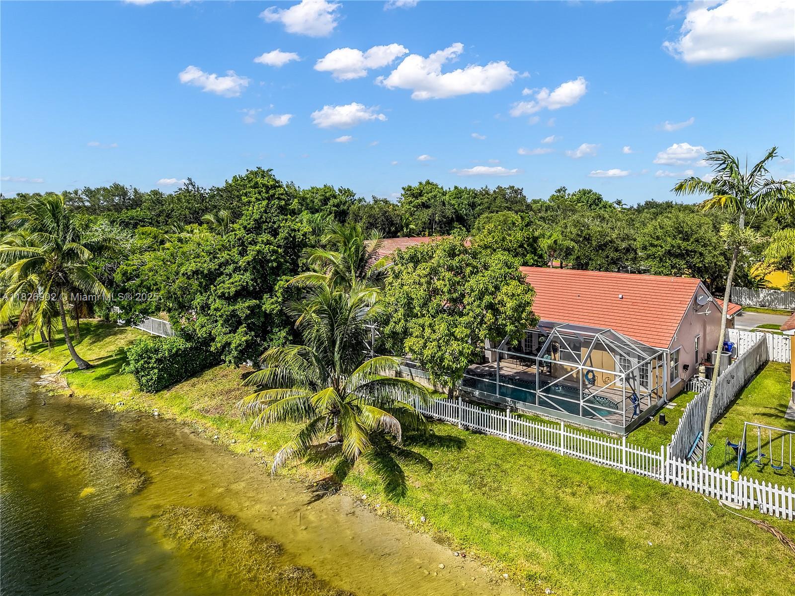 FLAMINGO ESTATES - Residential