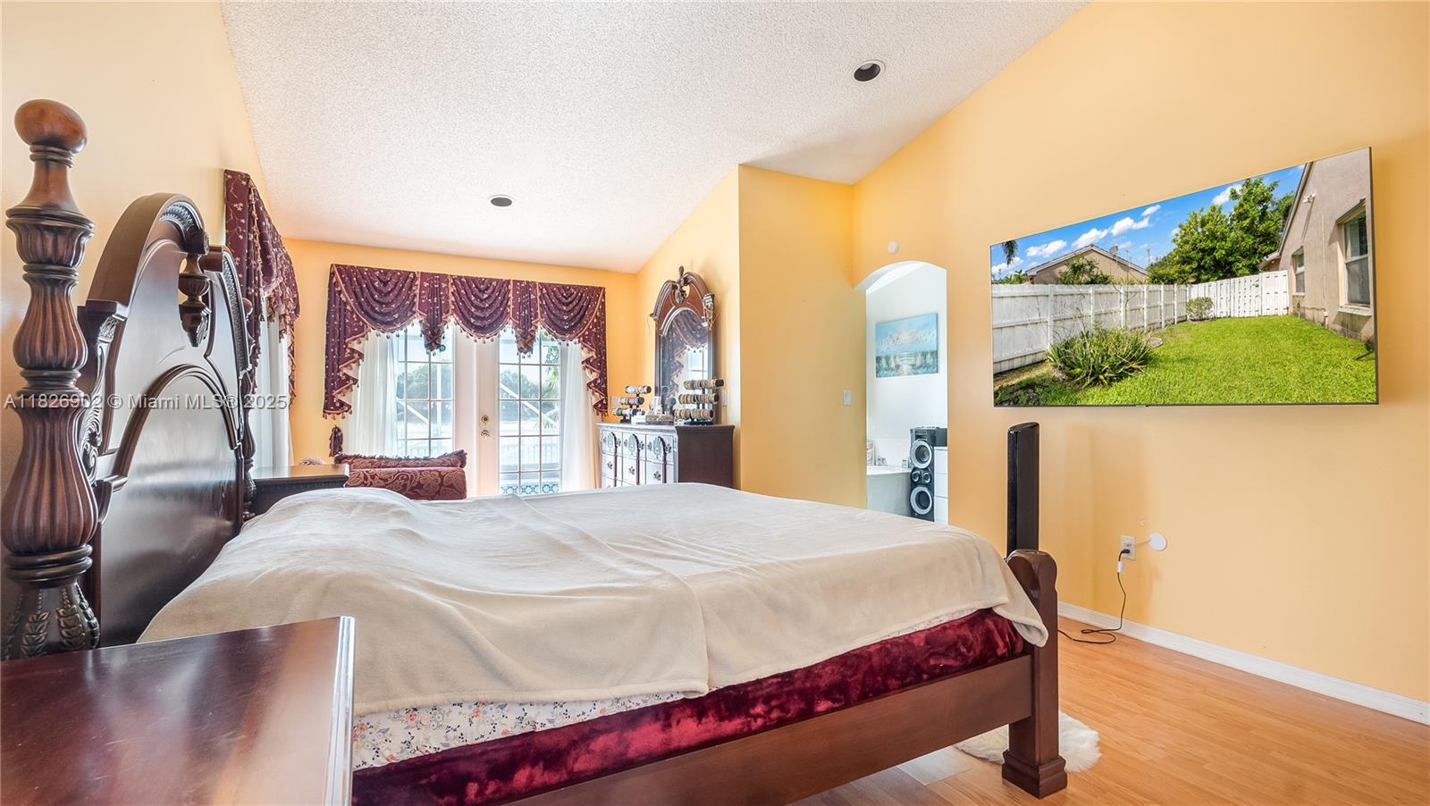 FLAMINGO ESTATES - Residential