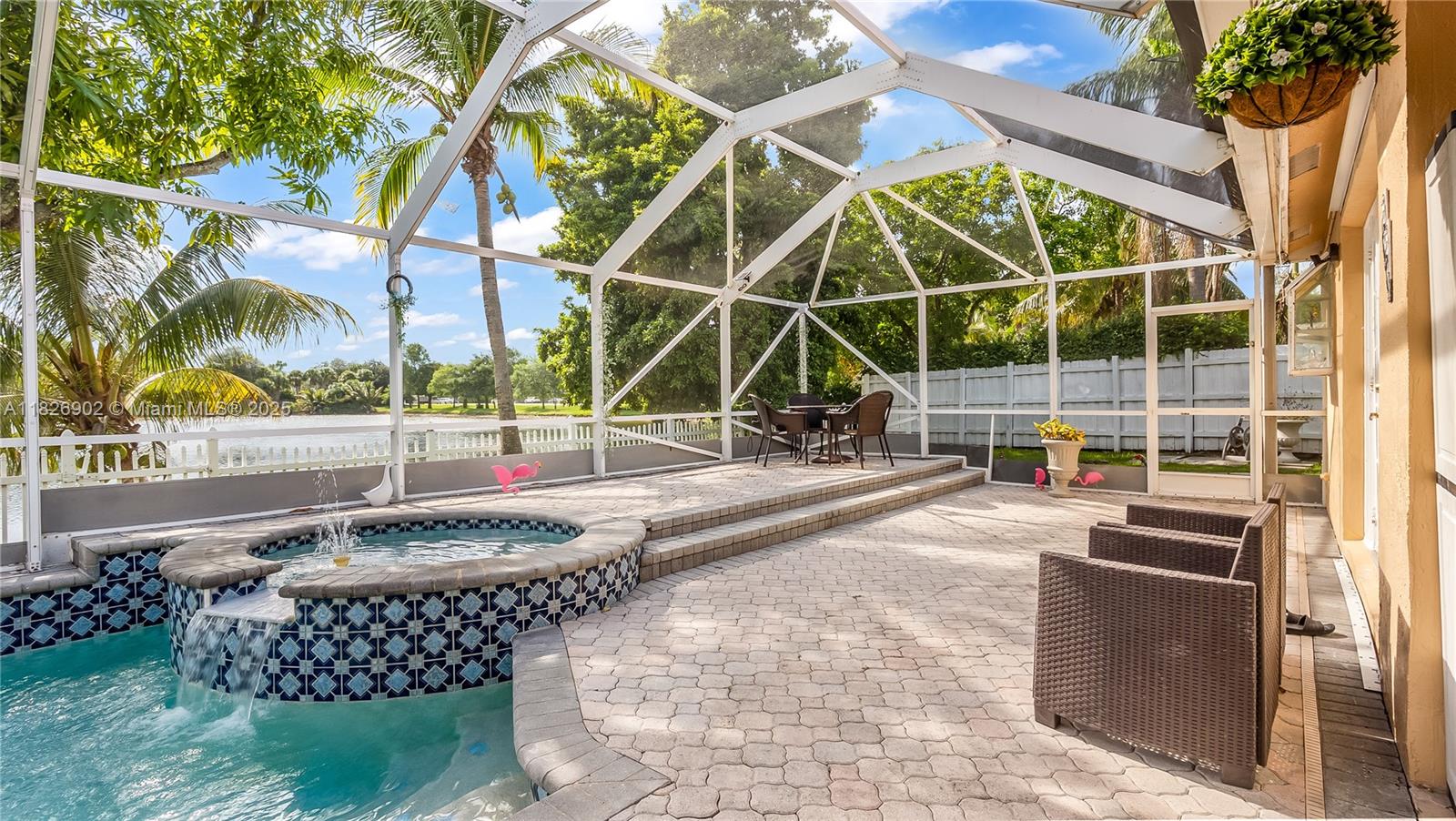 FLAMINGO ESTATES - Residential