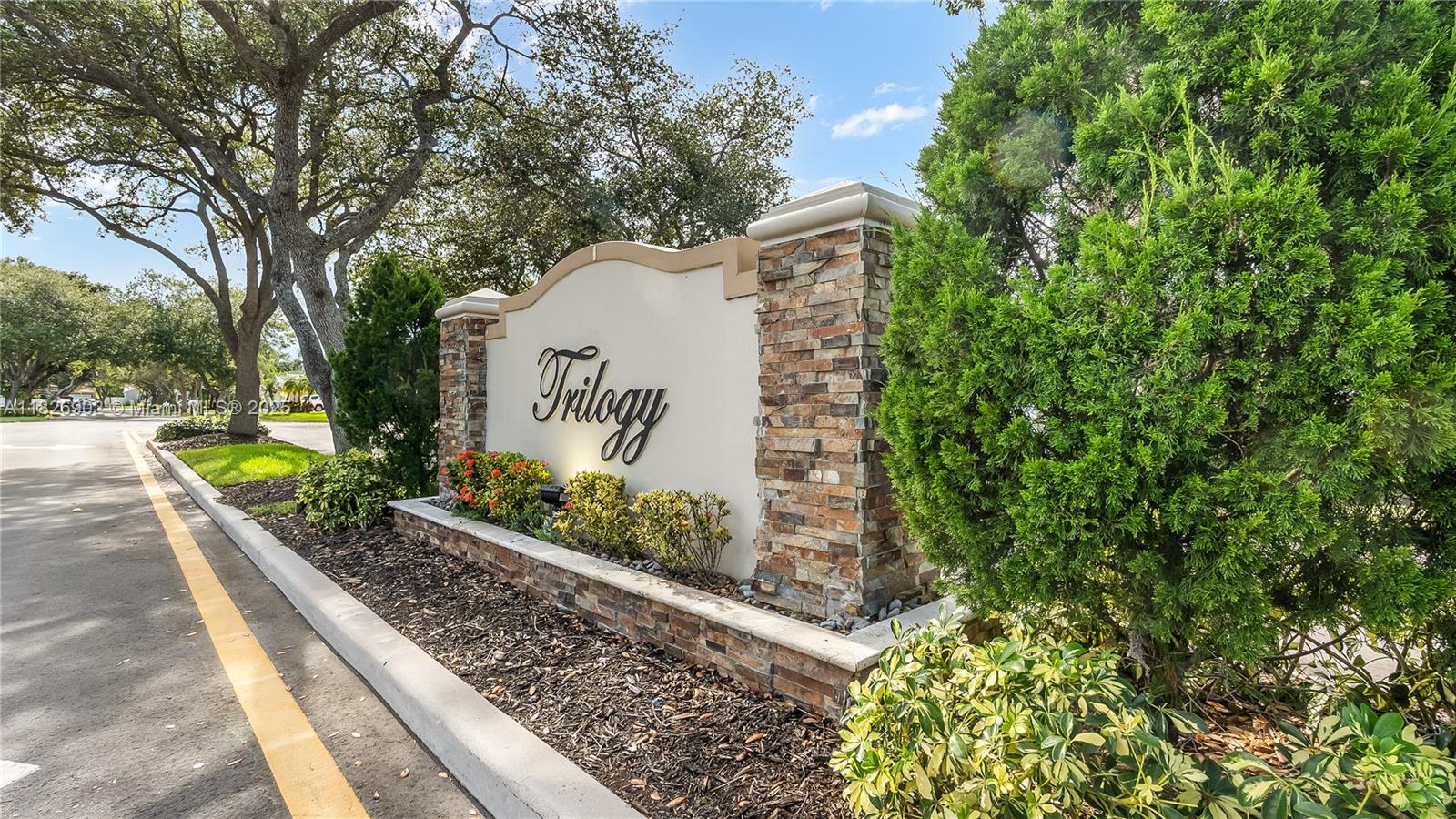 FLAMINGO ESTATES - Residential