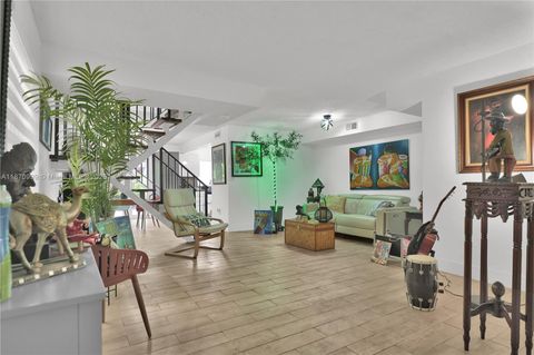 1131 SW 104th Ct Miami FL 33174