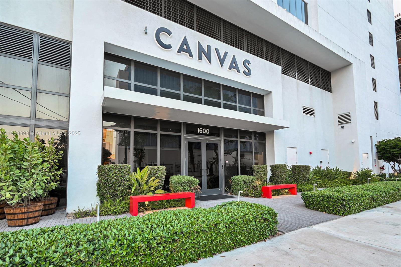 CANVAS CONDO - Residential