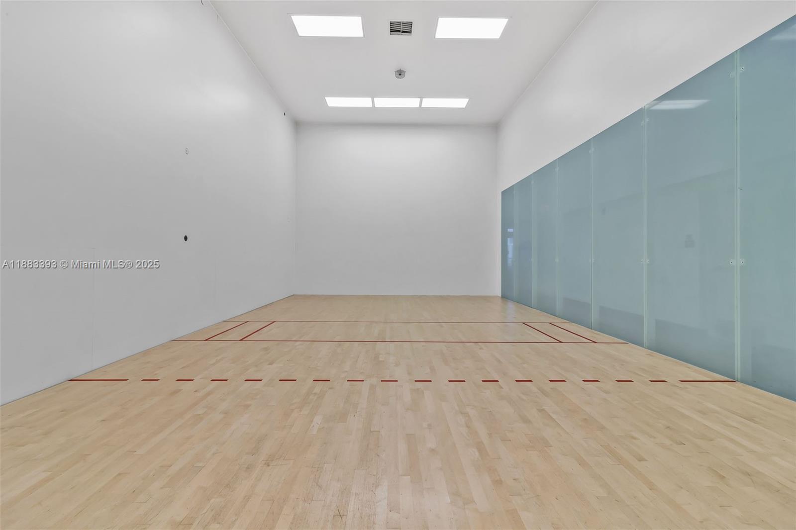 CANVAS CONDO - Residential