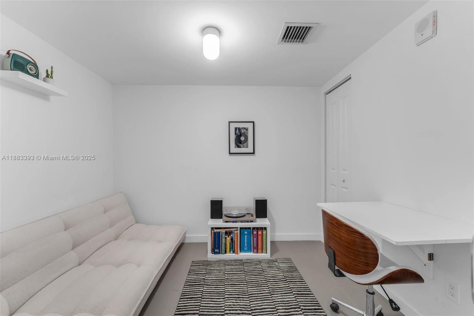 CANVAS CONDO - Residential