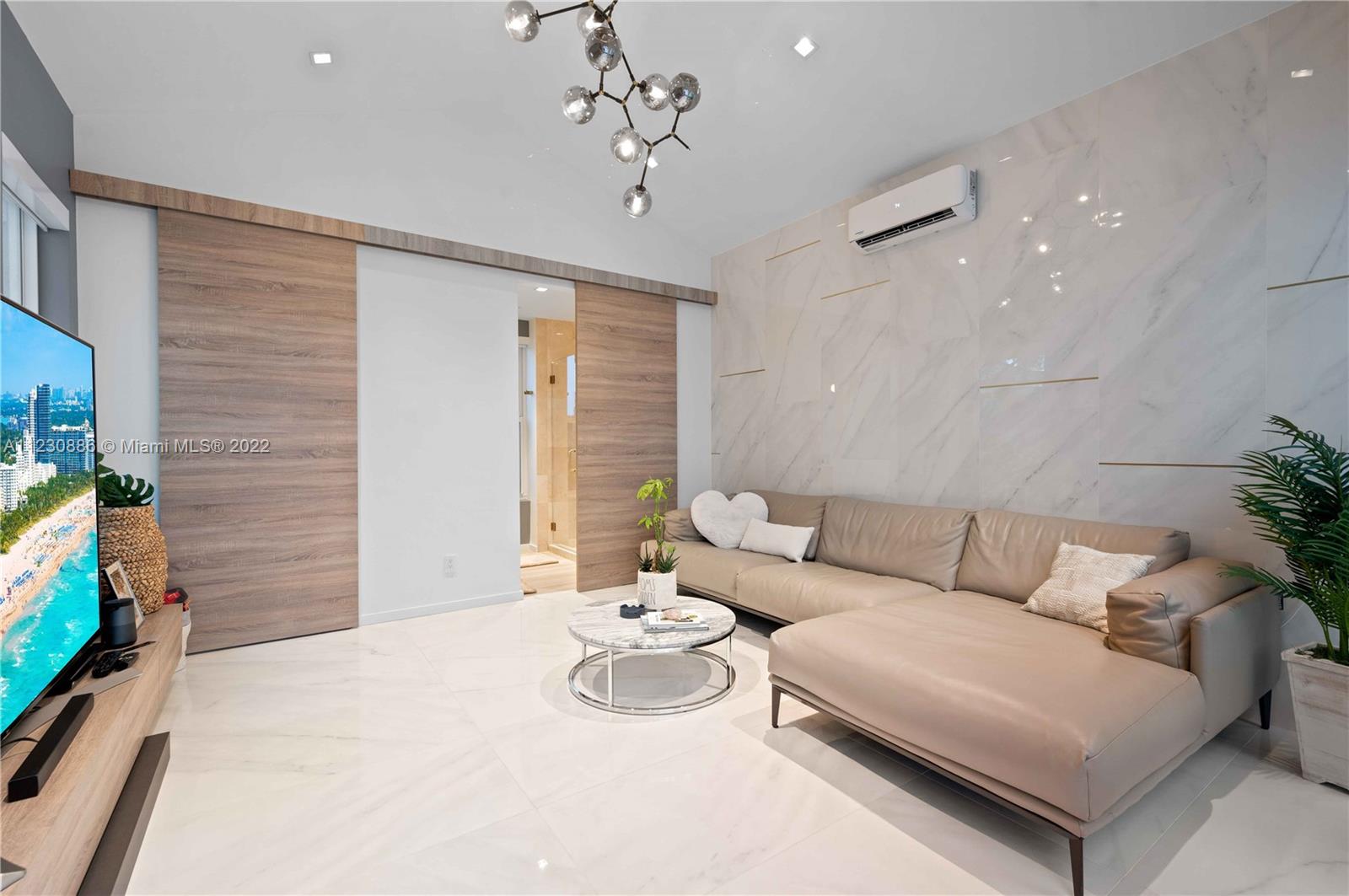 AVENTURA ESTATES - Residential