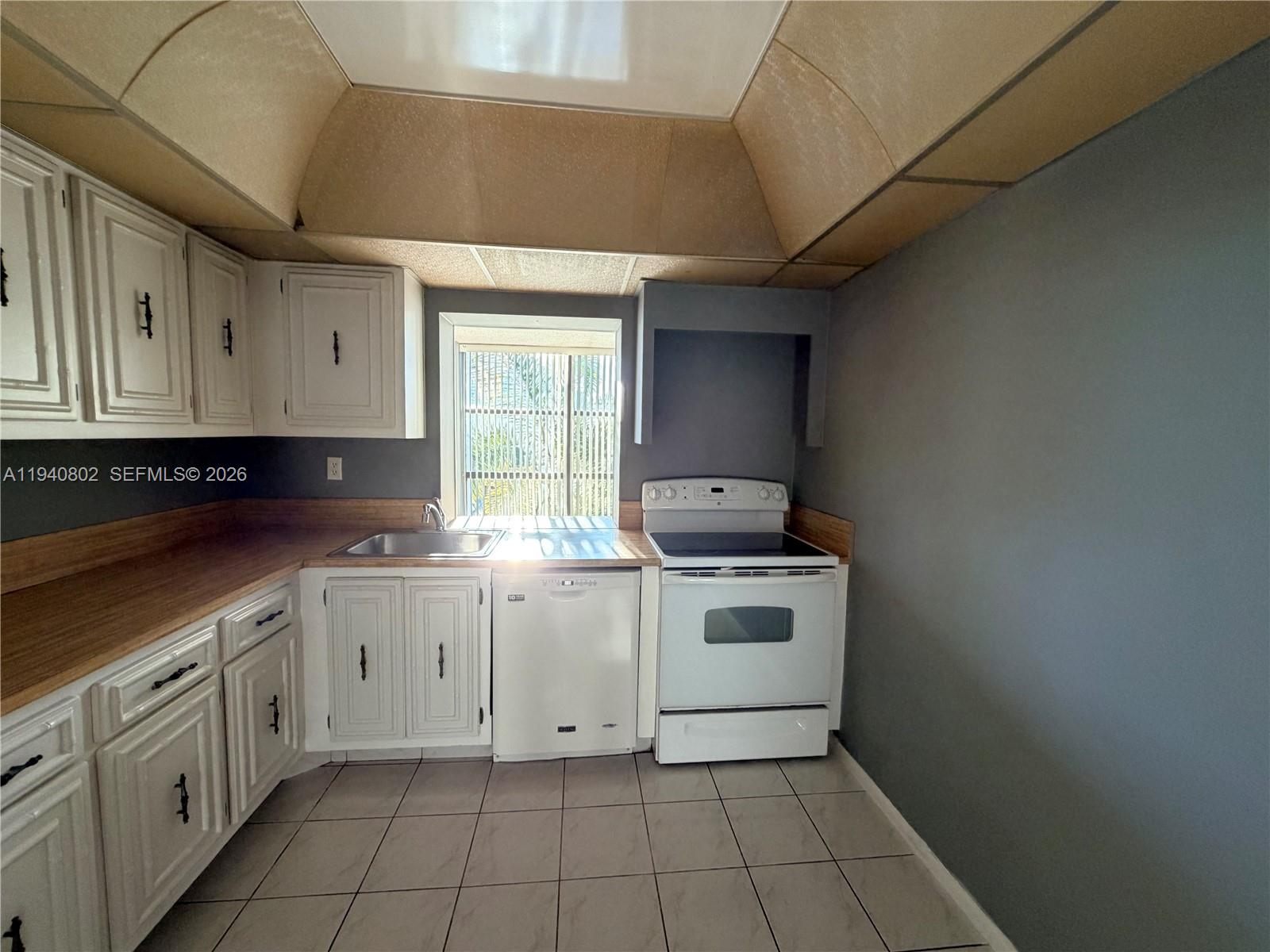 OCEANVIEW PARK CONDO - Residential