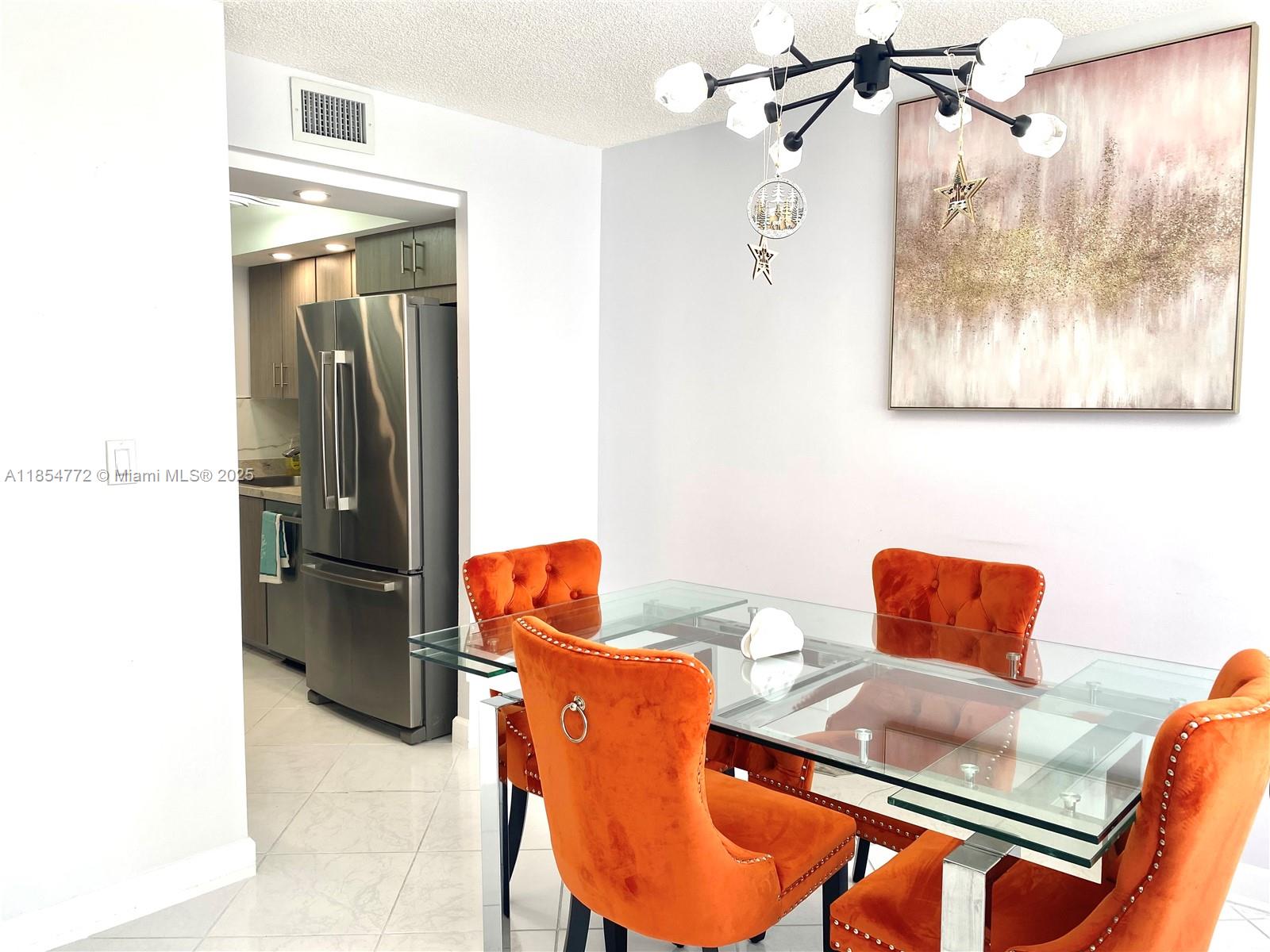 WINSTON TOWERS 200 - Residential