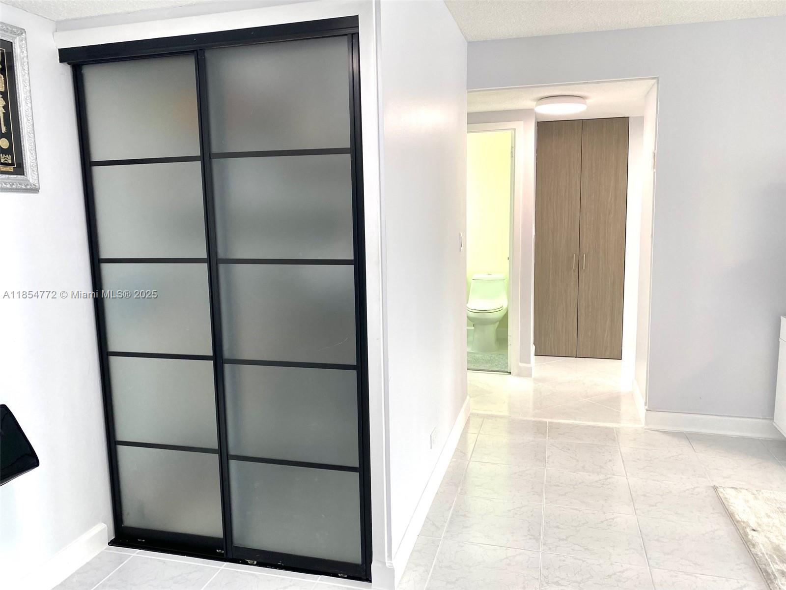 WINSTON TOWERS 200 - Residential