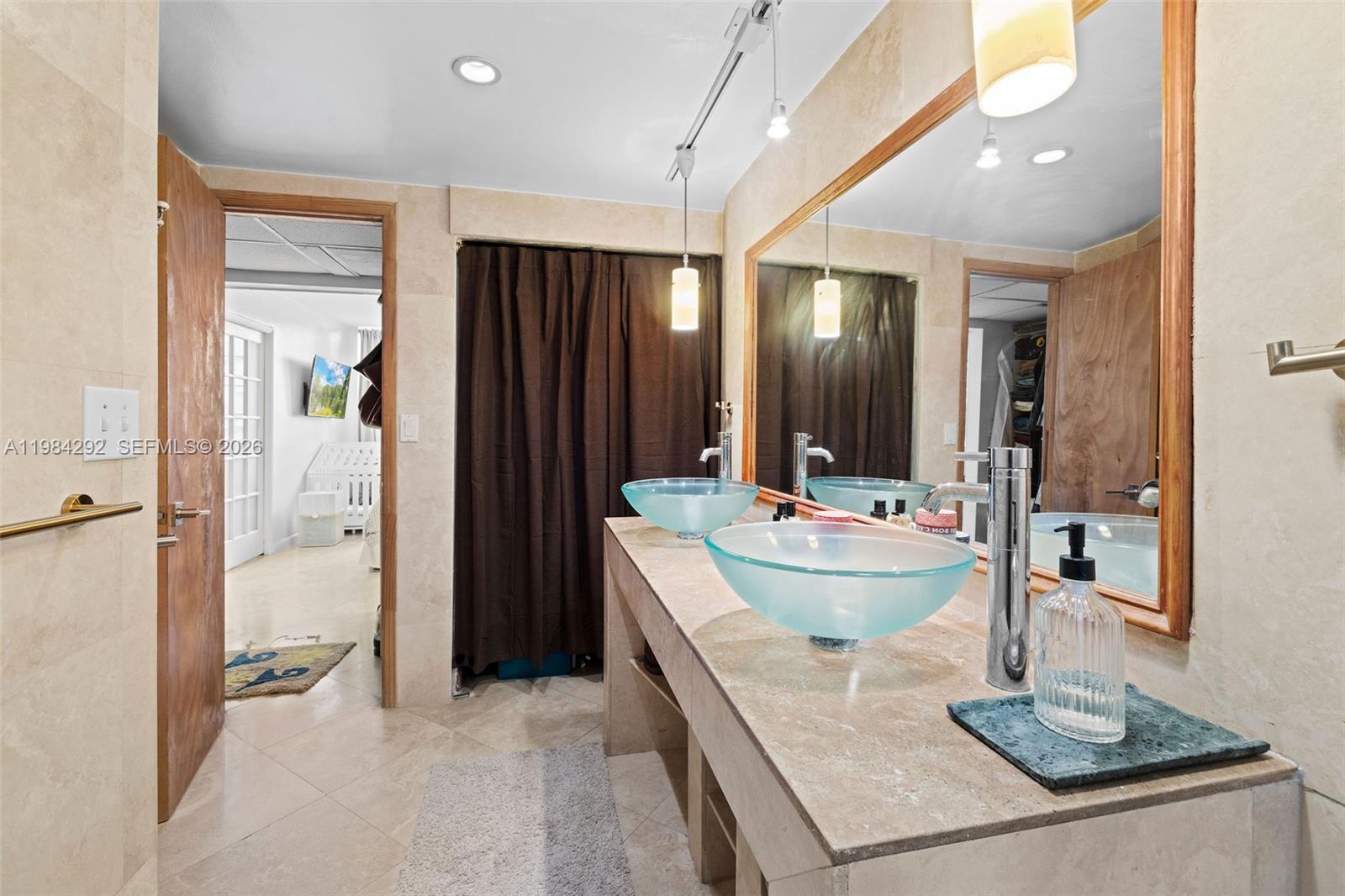 PENN 10 MANOR CONDO - Residential