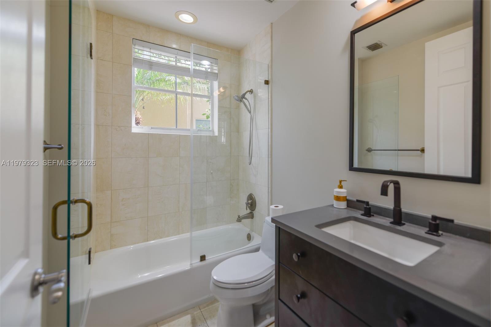 THREE ISLANDS 3RD SECTION - Residential