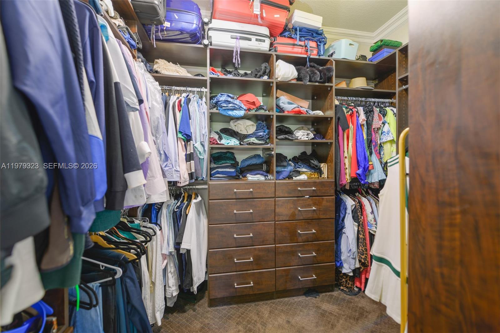 THREE ISLANDS 3RD SECTION - Residential