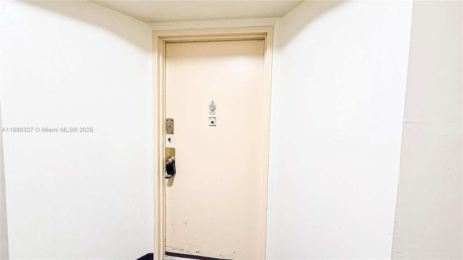 BUCKLEY TOWERS CONDO - EA - Residential