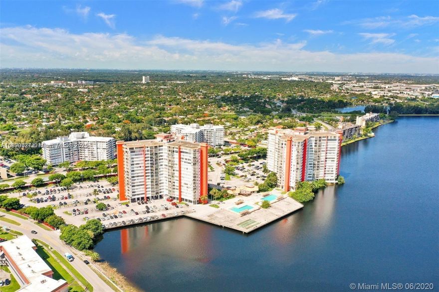 Great opportunity to live at Buckley Condo in this 1/2 unit with amazing water view. Prime location, close to everything. Open kitchen. 2 walking closets. 10 minutes from Aventura and 15 minutes from Beaches. Enjoy all amenities, 2swimming pools, gym, security. Near to major expressways: I-95, Palmetto/826 & Turnpike. walking distance to shoppings and more!