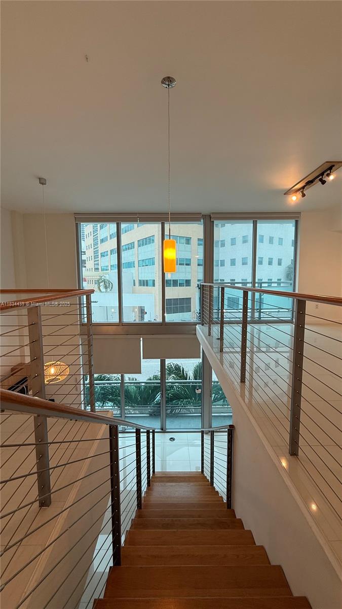 WIND CONDO - Residential