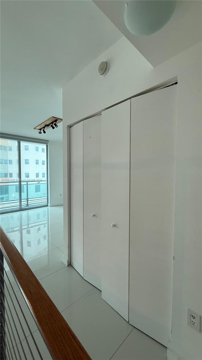 WIND CONDO - Residential