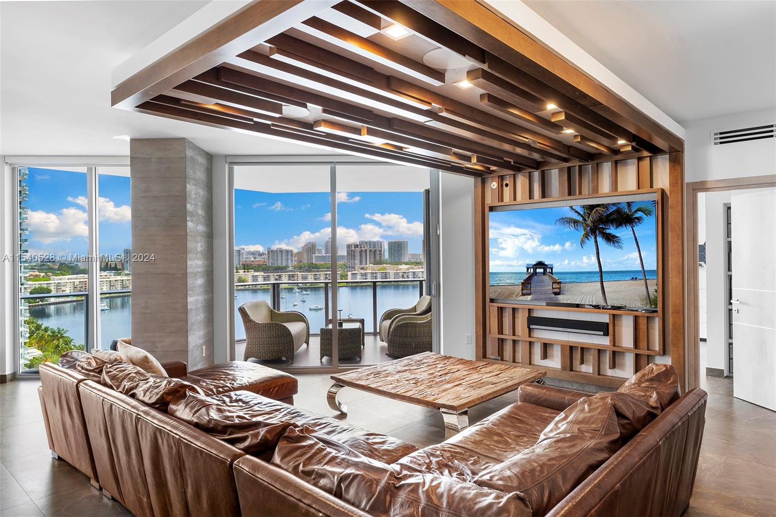 MARINA PALMS RESIDENCES - Residential