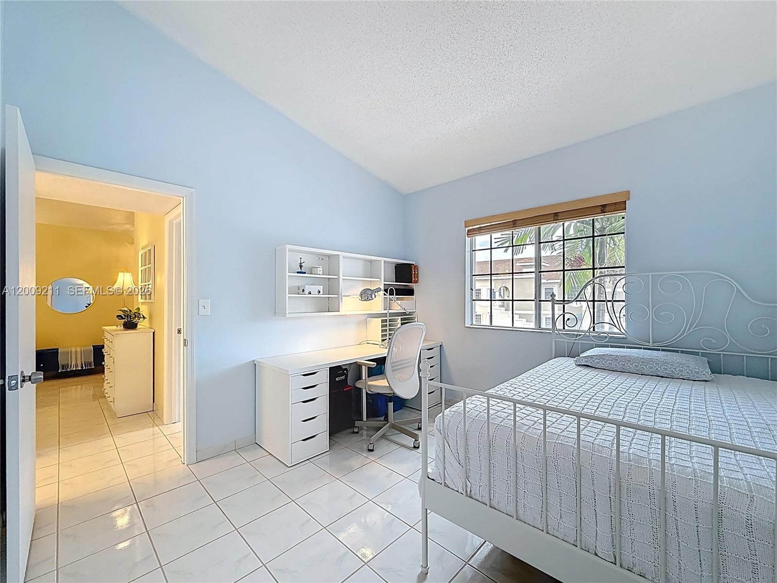 LAGO LINDO TOWNVILLAS CON - Residential