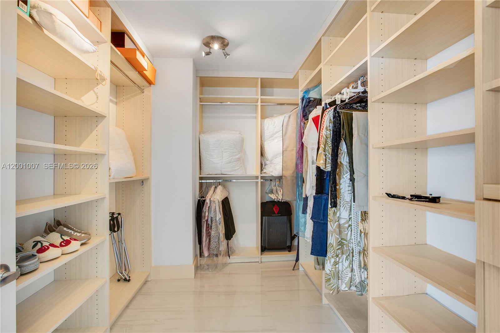 MARINA PALMS RESIDENCES S - Residential