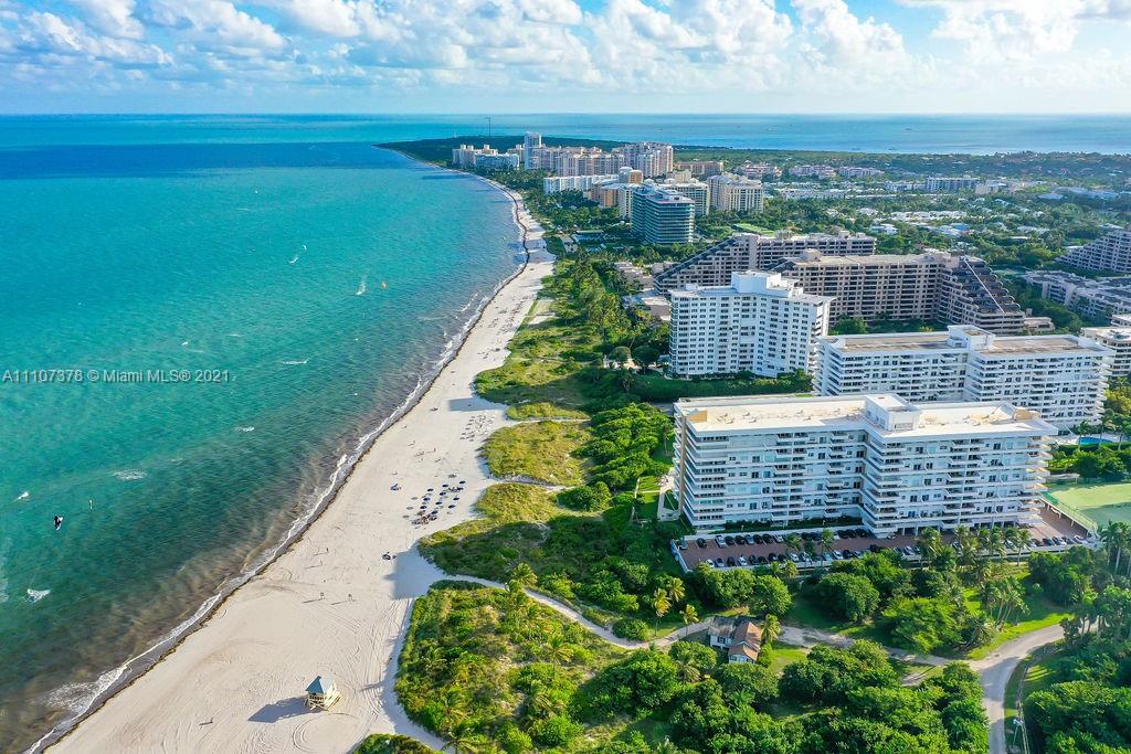 KEY BISCAYNE VI CONDO - Residential