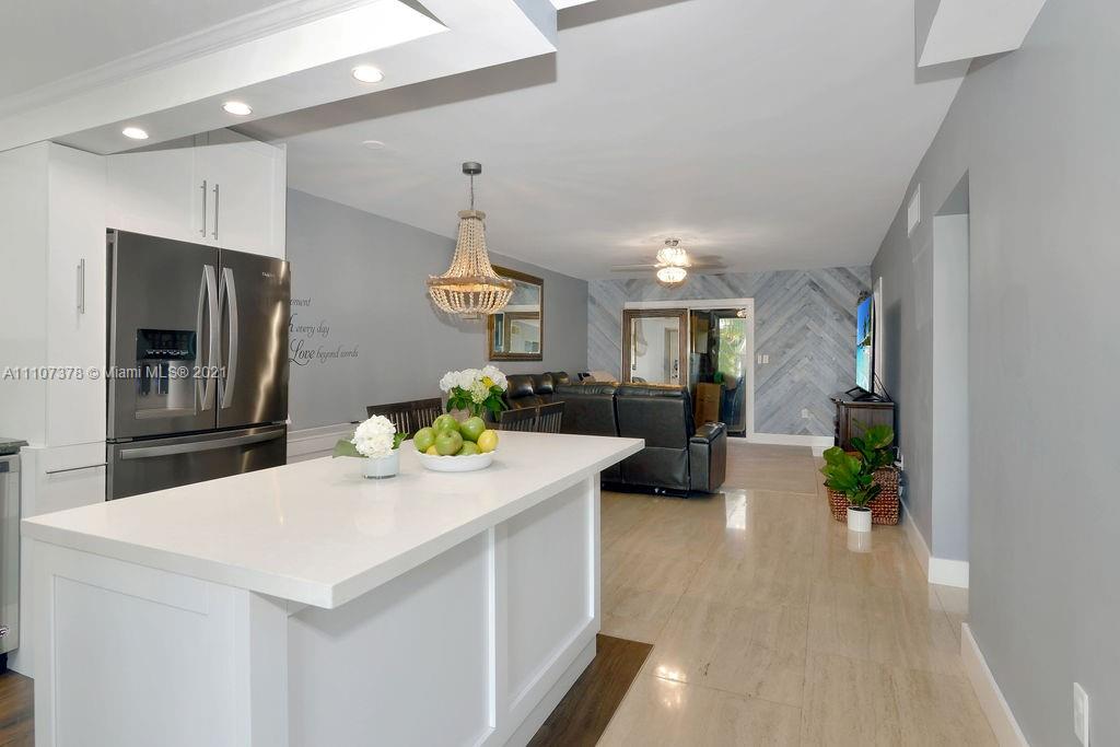 KEY BISCAYNE VI CONDO - Residential