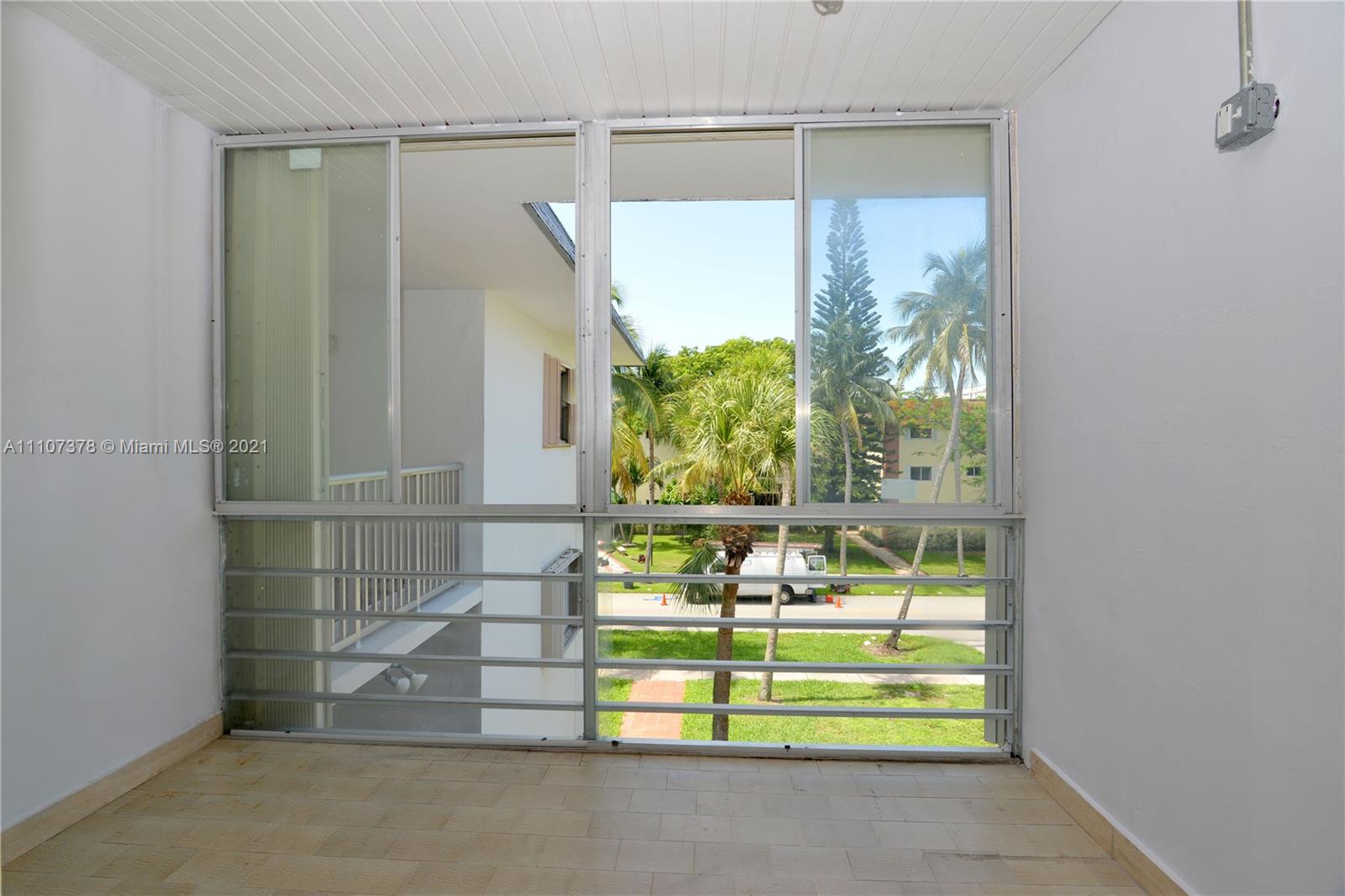 KEY BISCAYNE VI CONDO - Residential