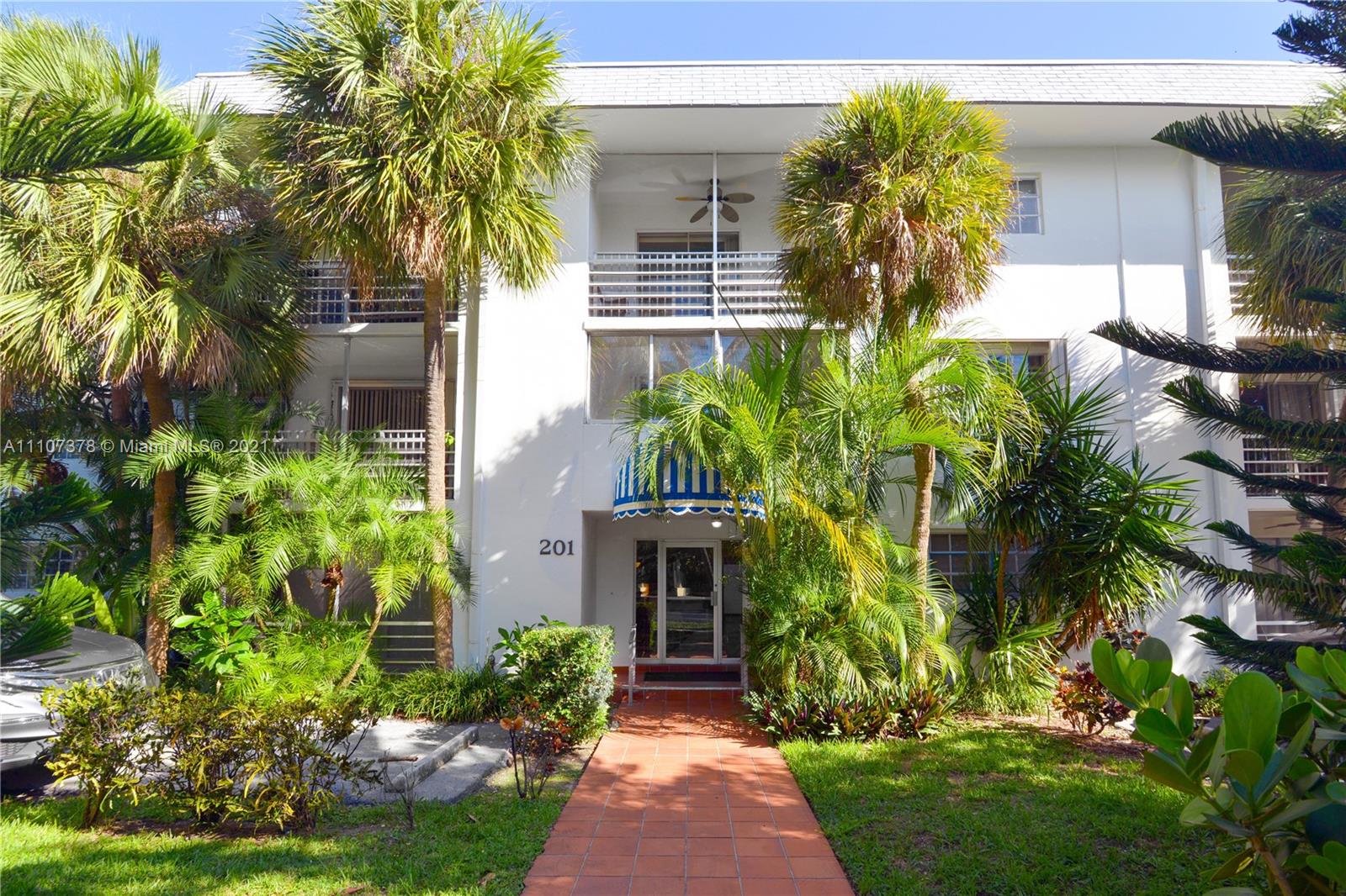 KEY BISCAYNE VI CONDO - Residential