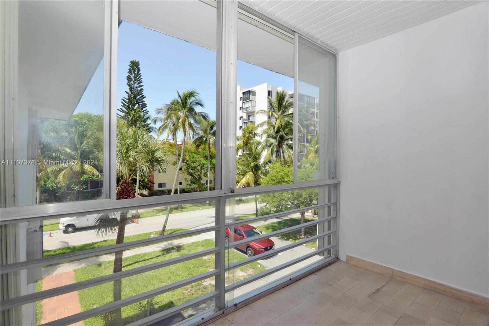 KEY BISCAYNE VI CONDO - Residential