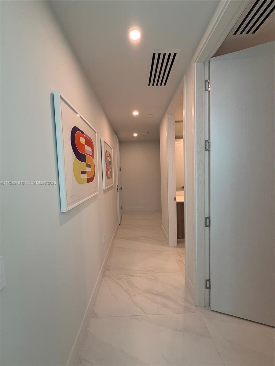 AURORA CONDO - Residential Lease