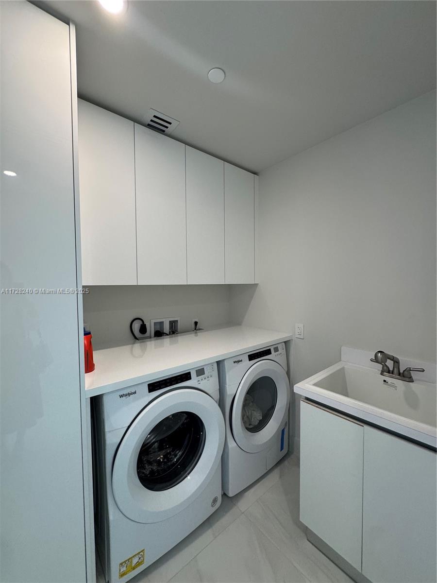 AURORA CONDO - Residential Lease