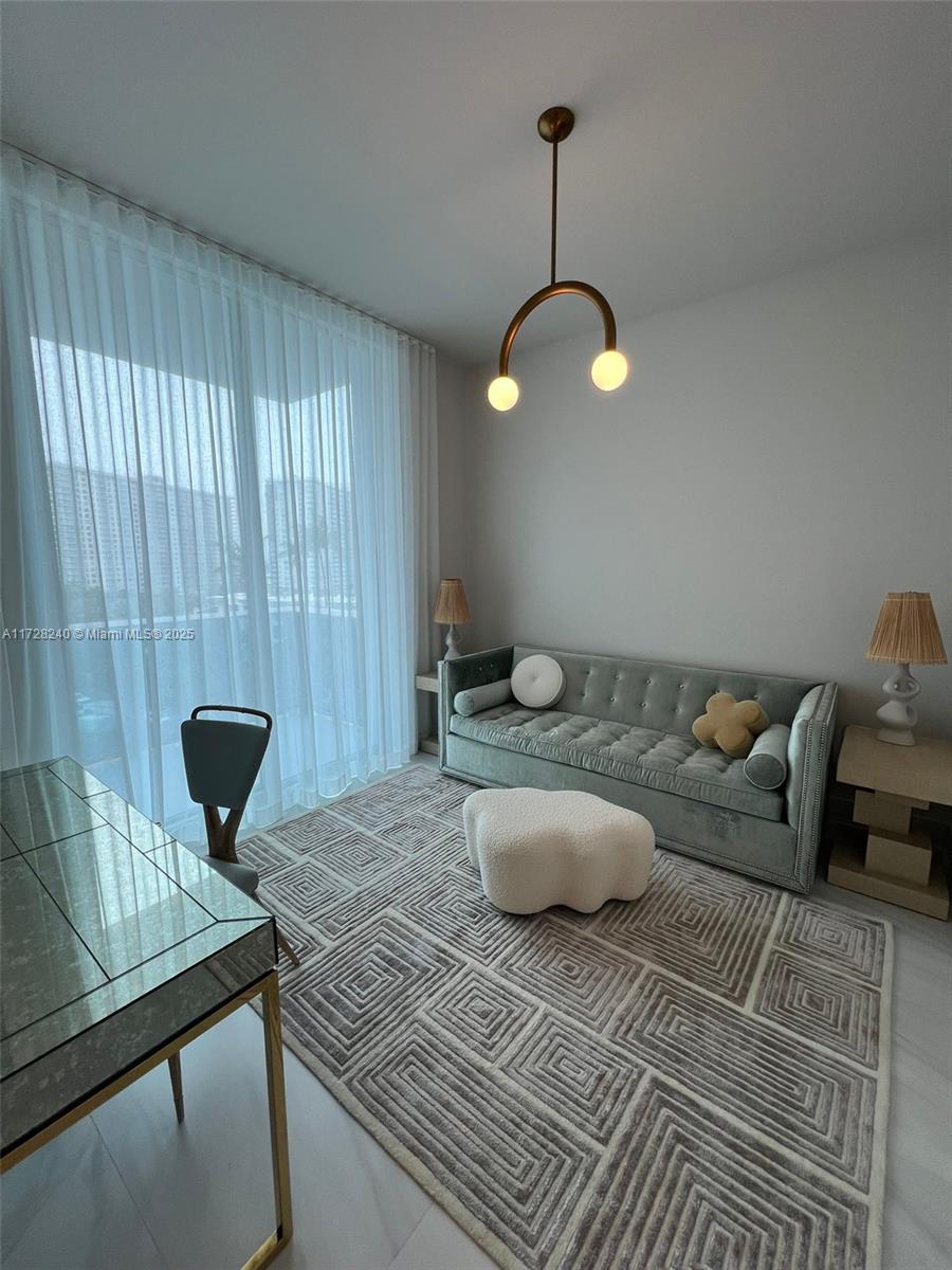 AURORA CONDO - Residential Lease