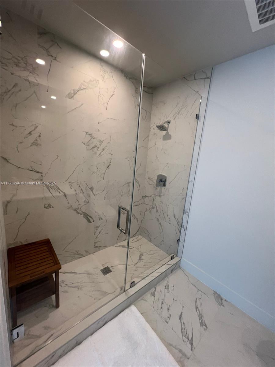 AURORA CONDO - Residential Lease