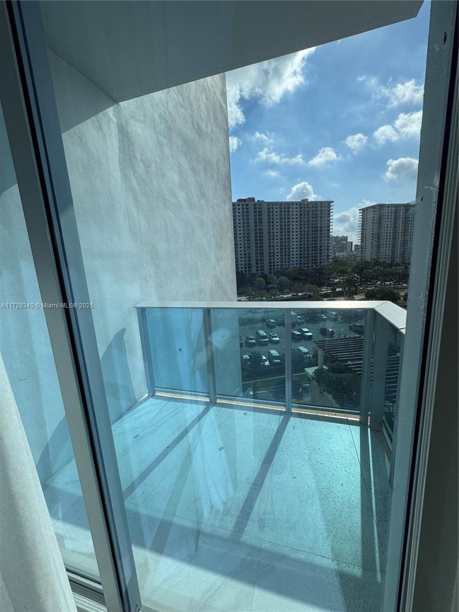 AURORA CONDO - Residential Lease