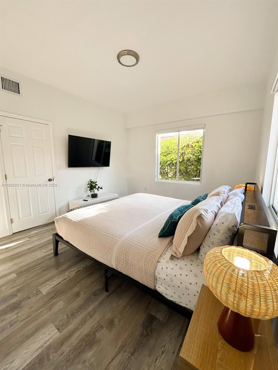 CORAL GABLES FLAGLER STRE - Residential Income