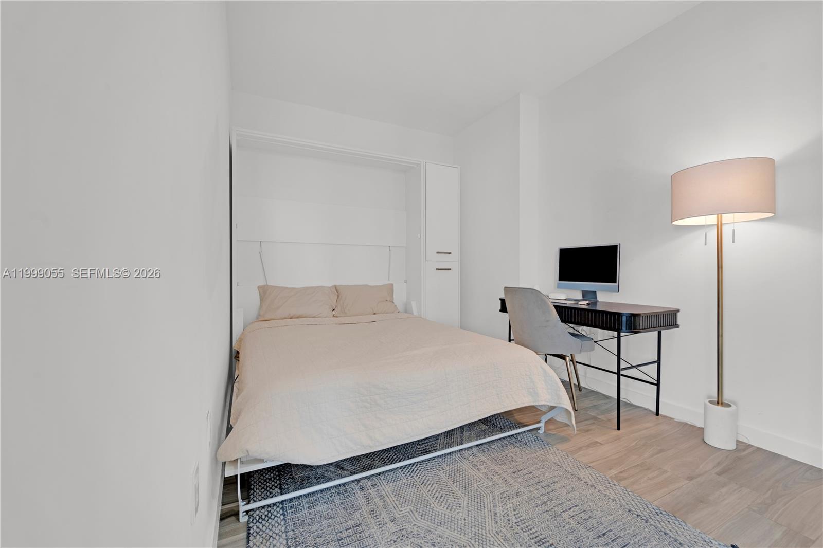 ICON BAY CONDO - Residential Lease