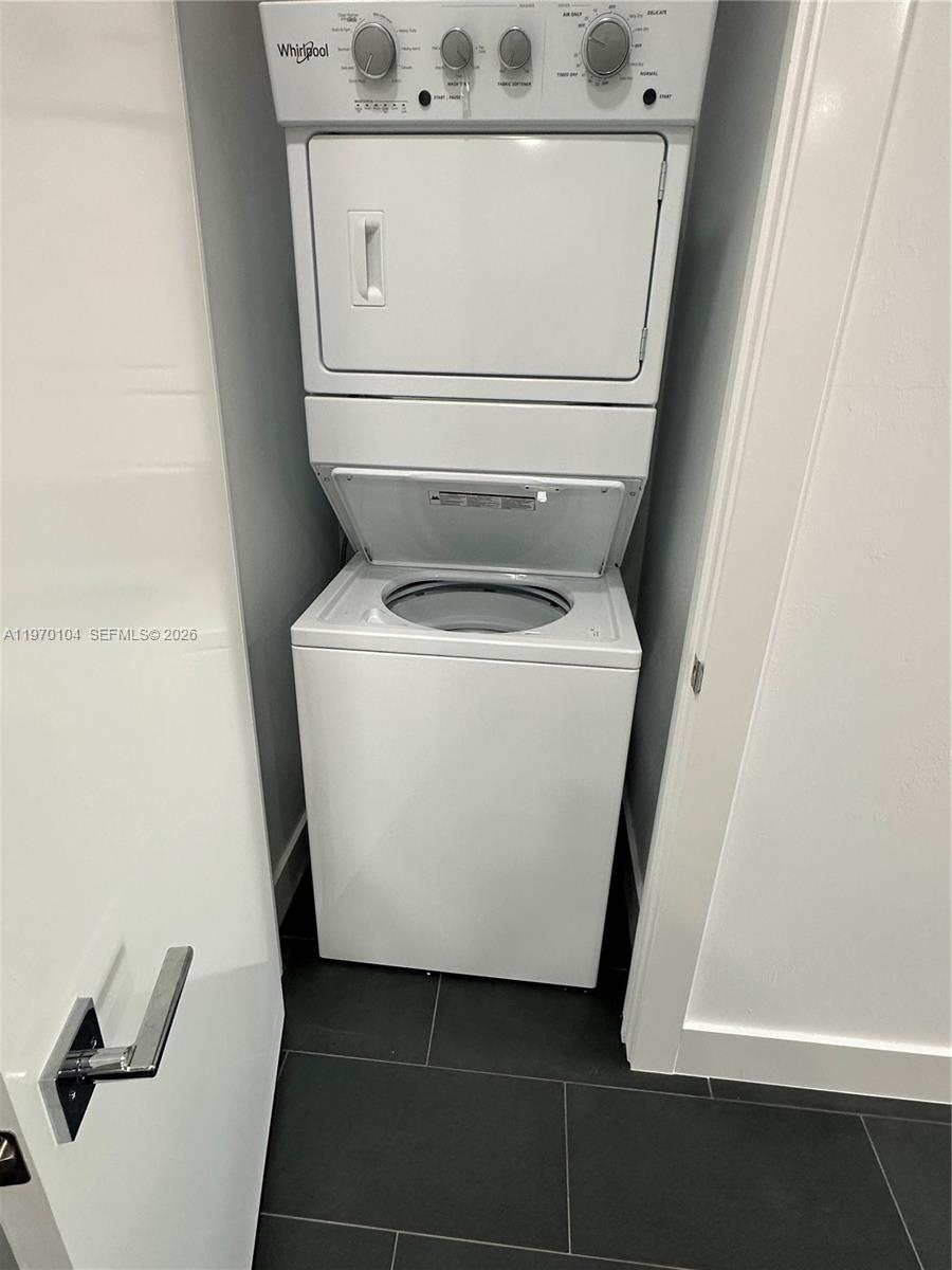 Lee high - Residential