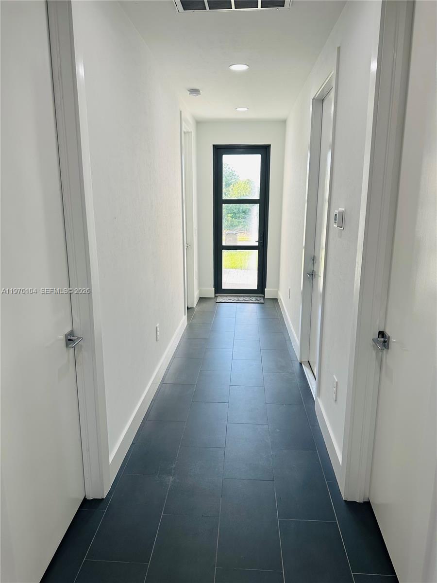 Lee high - Residential