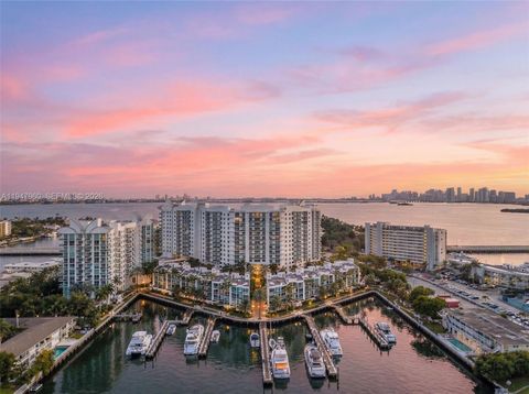 7914 Harbor Island Dr 203 North Bay Village FL 33141