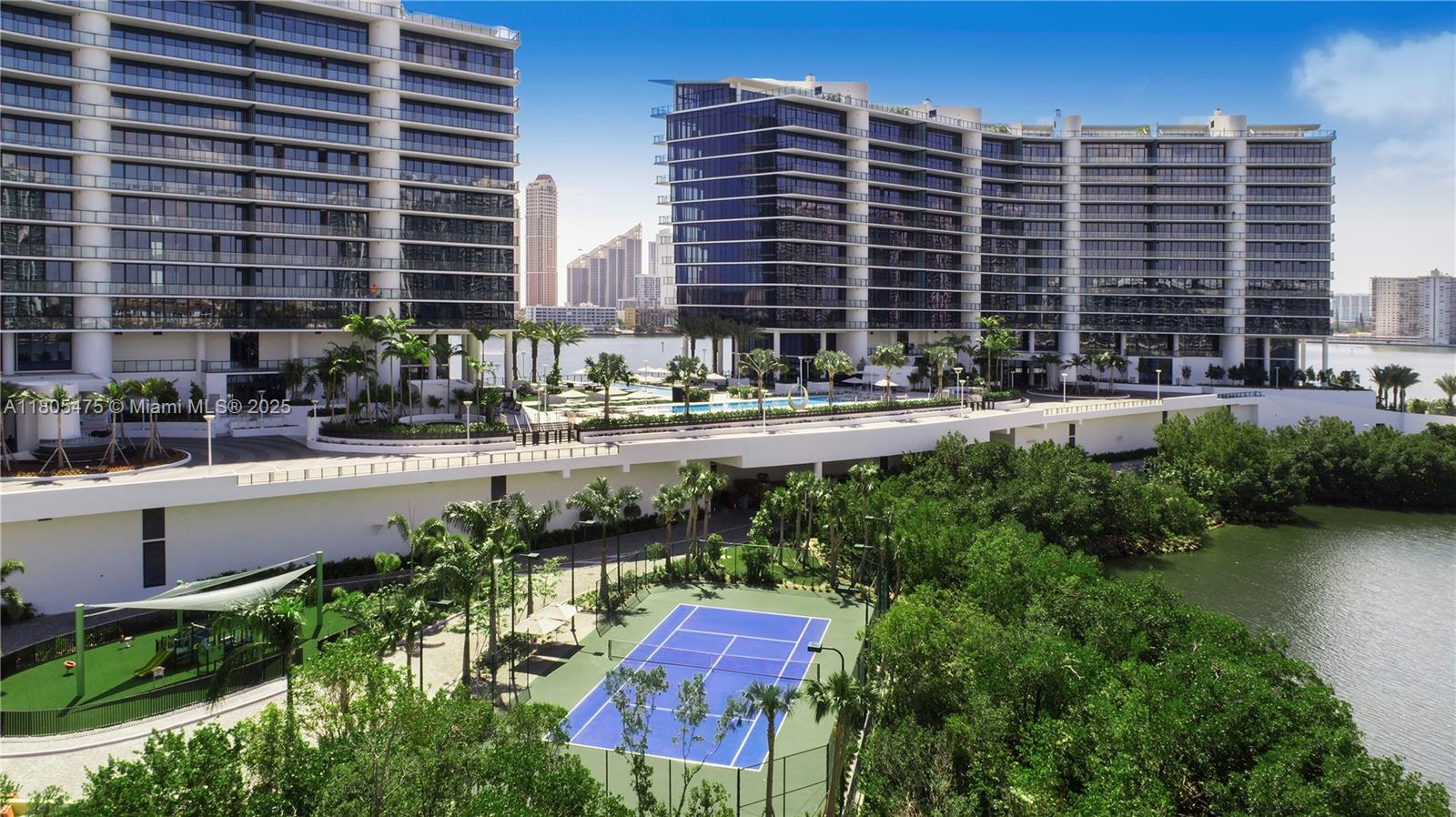 PRIVE CONDO - Residential